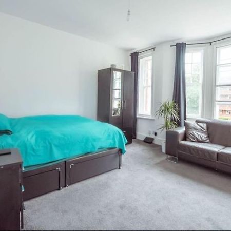 Great Flat Close To Edgware Road Londres Exterior foto