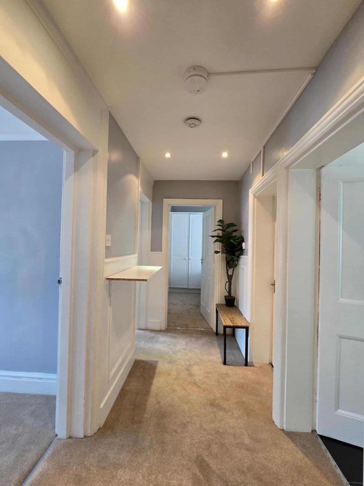 Great Flat Close To Edgware Road Londres Exterior foto
