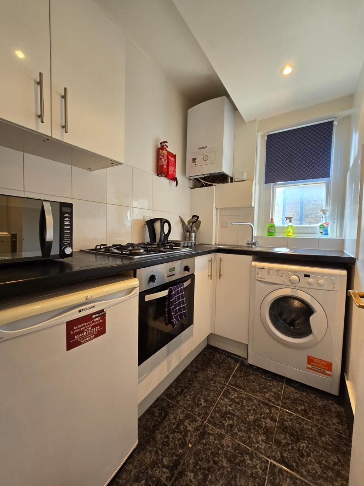 Great Flat Close To Edgware Road Londres Exterior foto